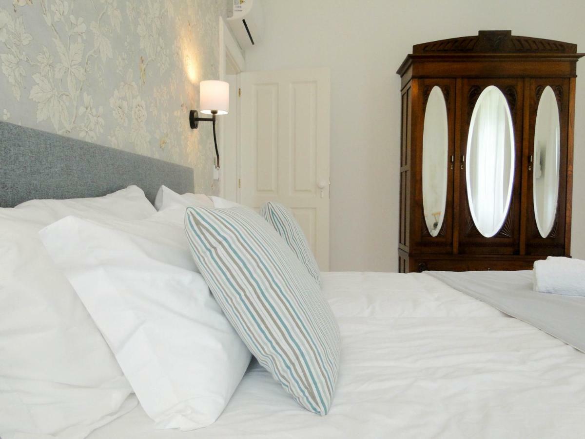 Casa Oliveira Esmeraldo - Guest Houses São Vicente Екстериор снимка
